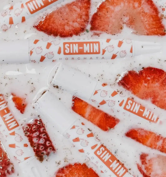 Horchata de fresa (strawberry horchata)