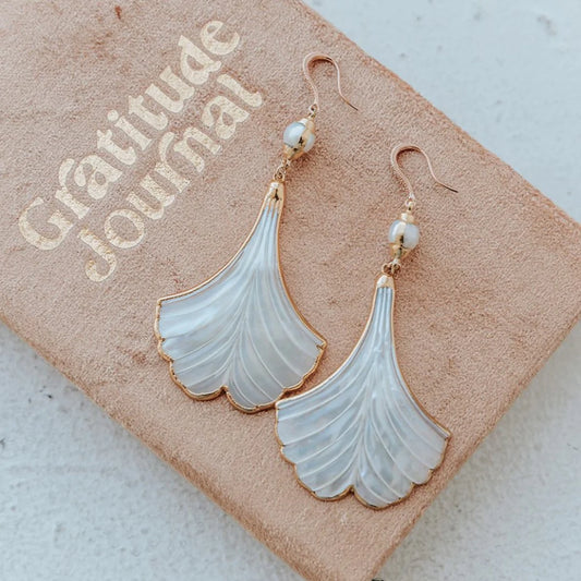 Heaven Scent Earrings